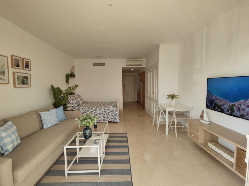 Estudio Puerto De Sotogrande São Roque Exterior foto